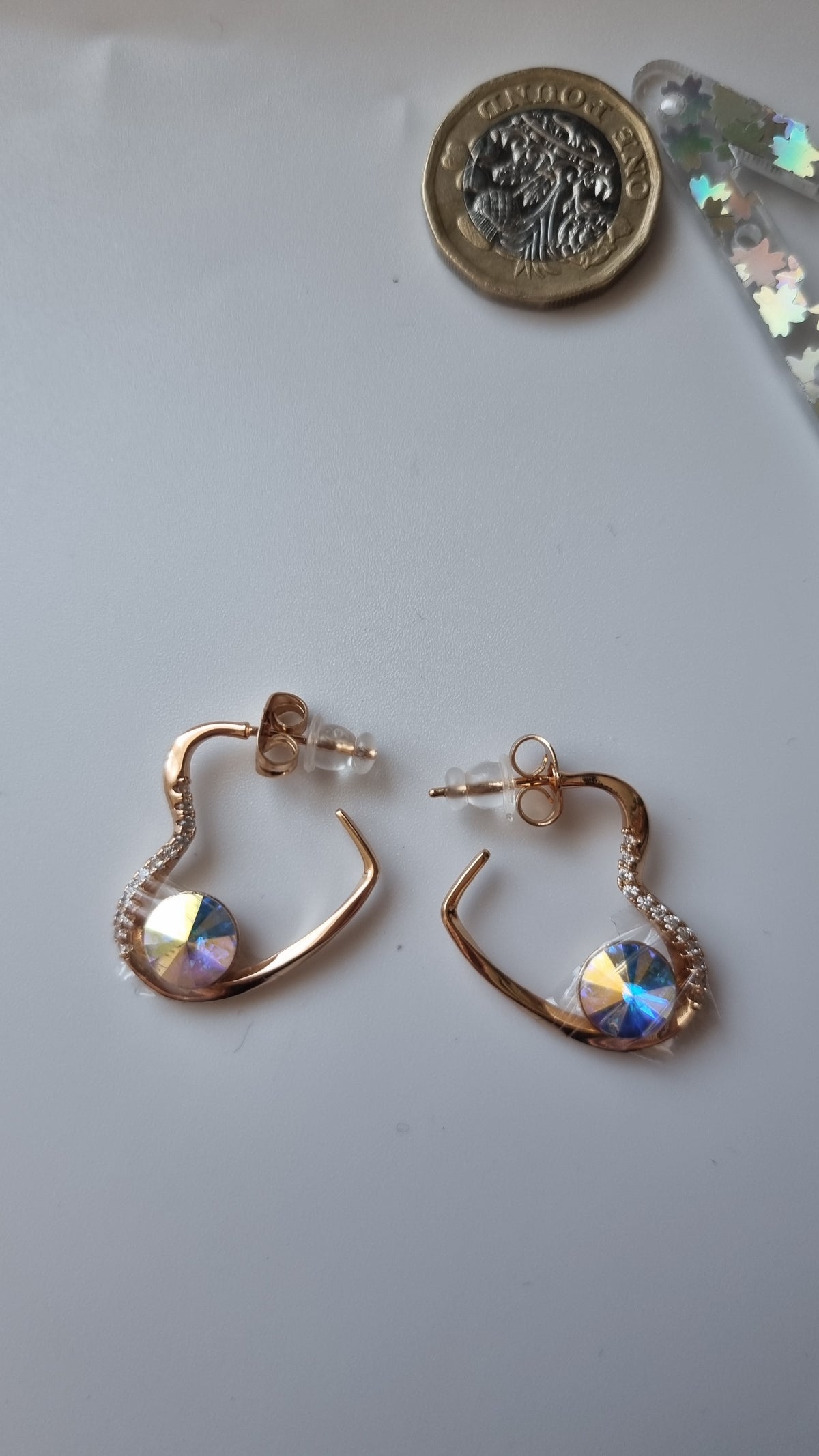 18kr.gold plated earrings with sw.crystal AB change colors