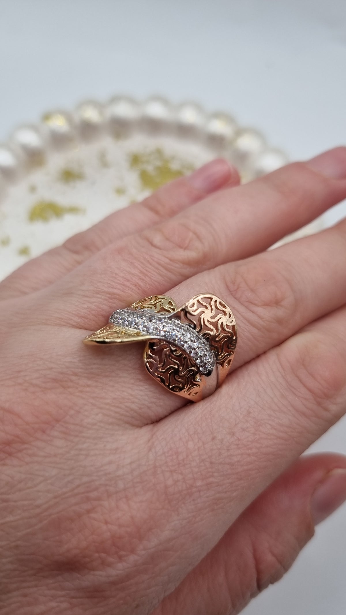 Multicolor gold plated 14krand 18kr.platinum plated rings very beautiful