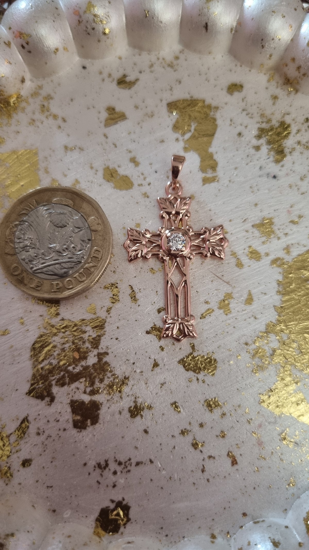 Rose gold plated pendant with zircon stone