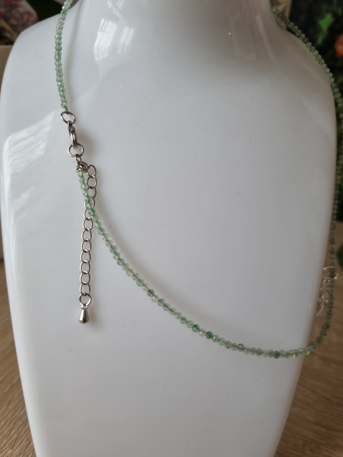 Handmade natural crystal aventurine 2-3mm faceted beautiful necklace with life tree