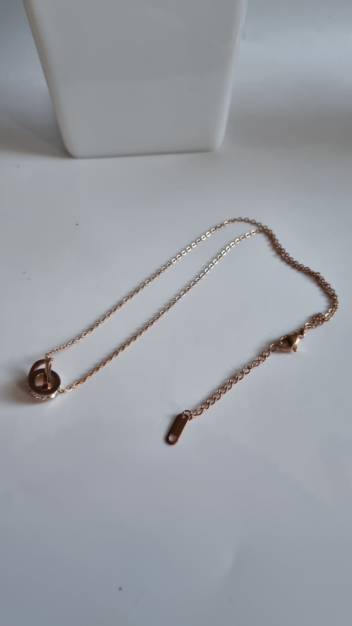 StainlessSteel rose gold plated necklace with sw.crystal and D very beautiful