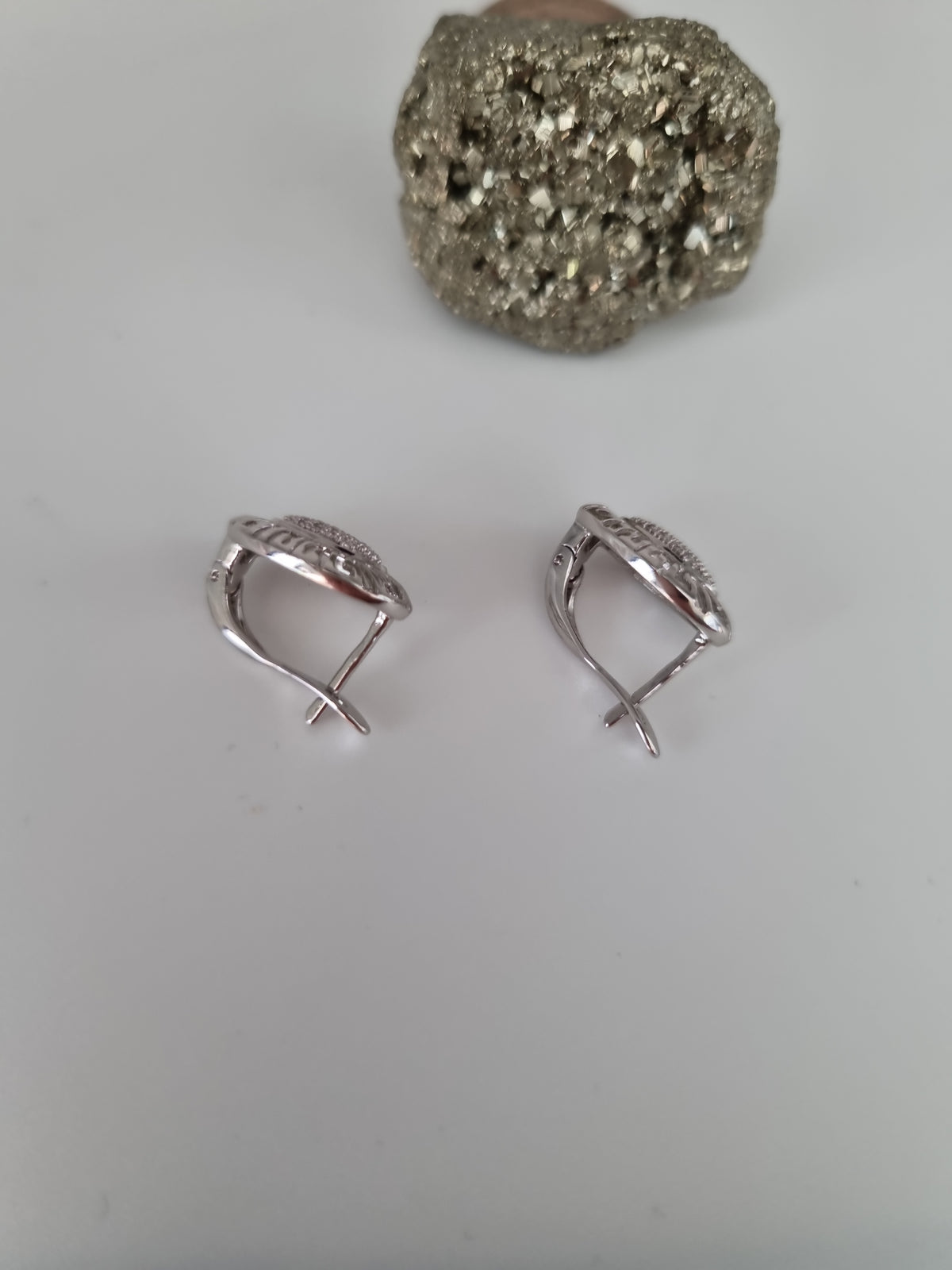 Set platinum plated hypoallergenic waterproof with zircon stones