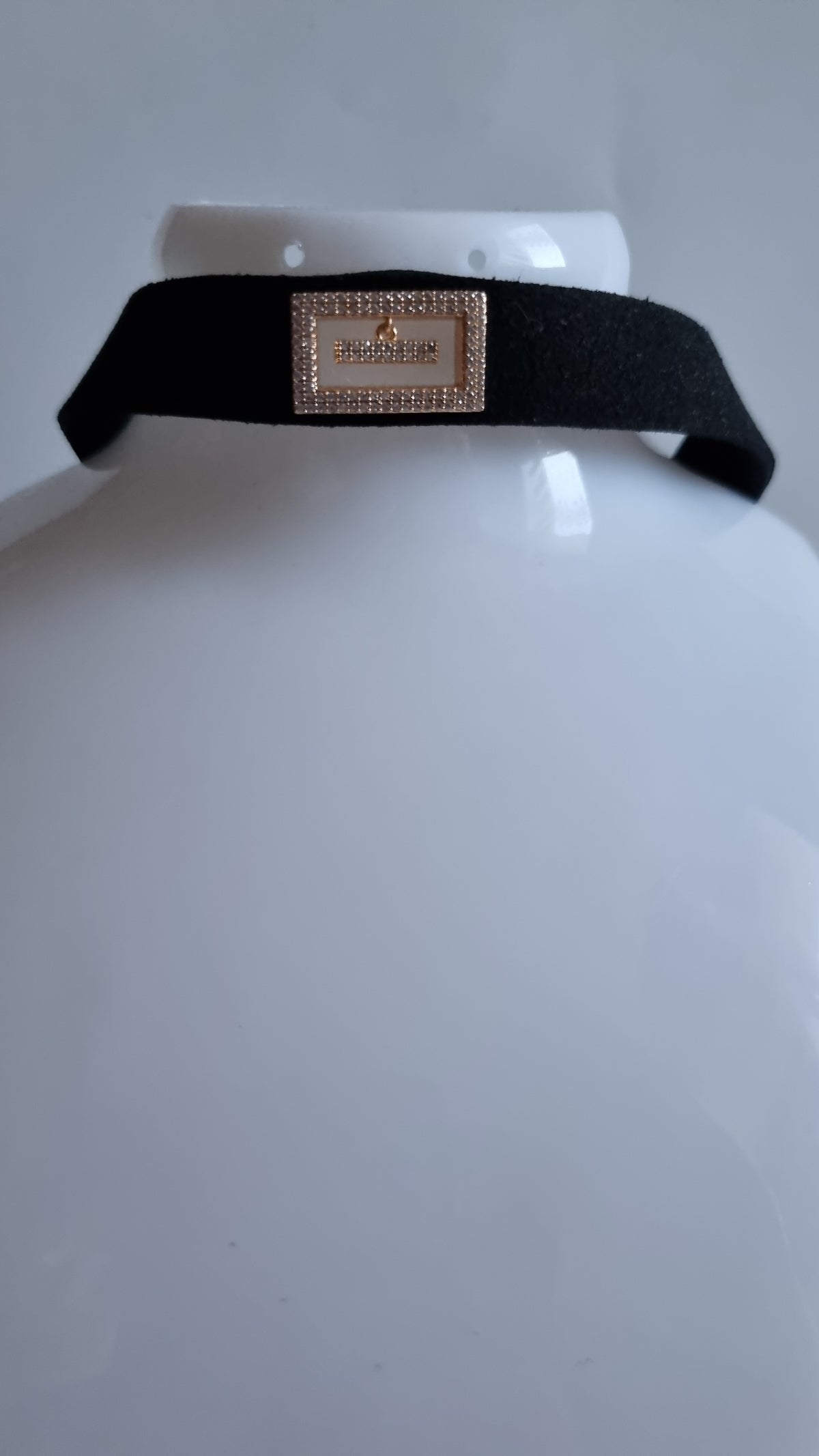 Choker with sw.crystal 18kr gold plated