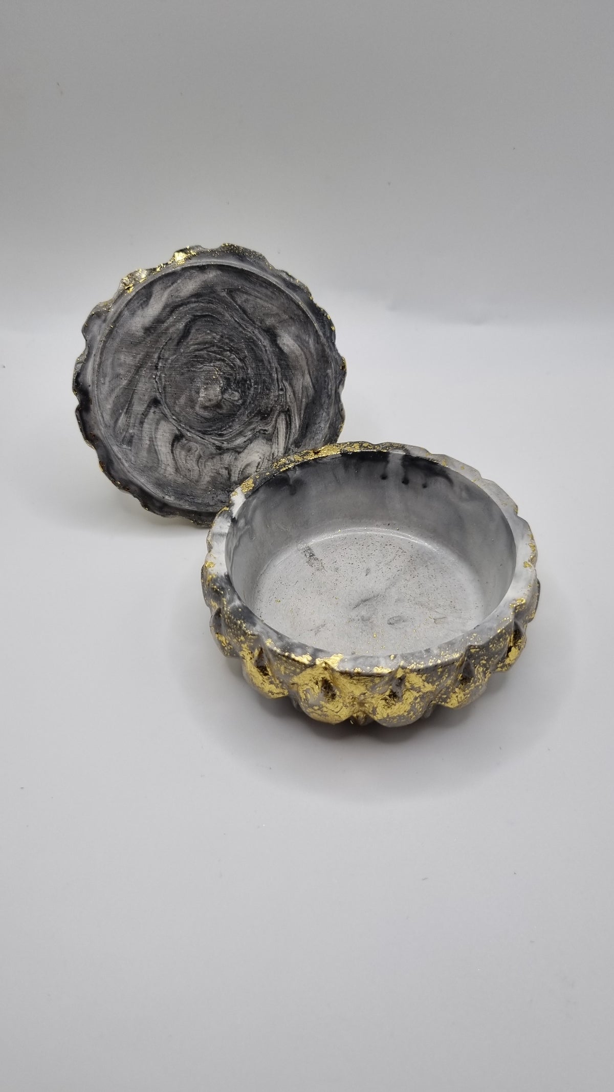 Handmade  gold plated shine  jewellery jar.,beautifully