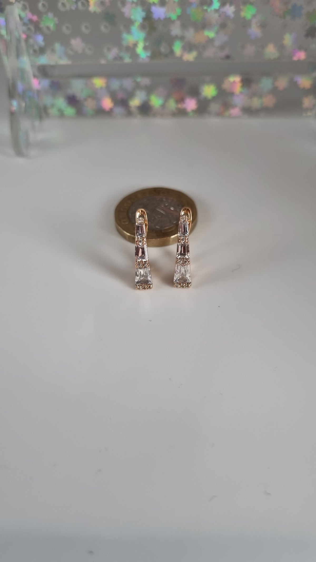 18kr.gold plated earrings with sw.crystal